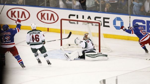 Duclair first career goal 10-27