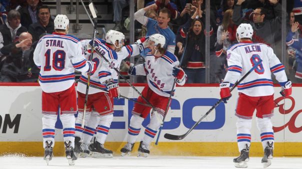 kevin hayes goal celebration 2-12