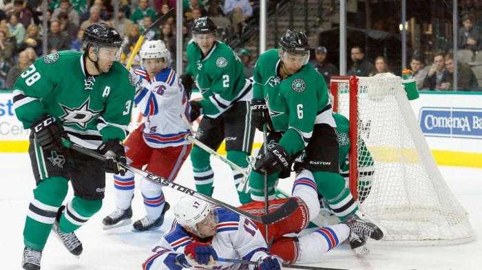 rangers vs stars 12-29