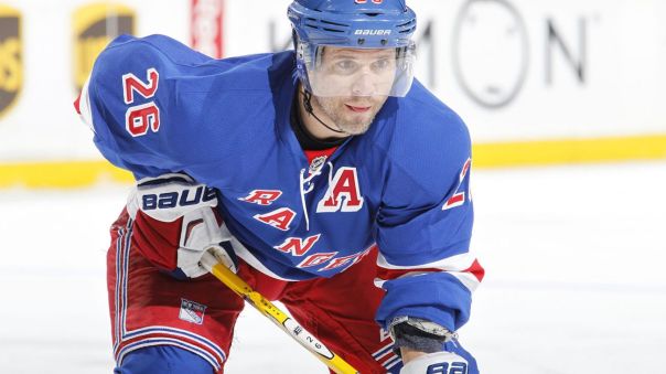 martin st. louis profile 3-15