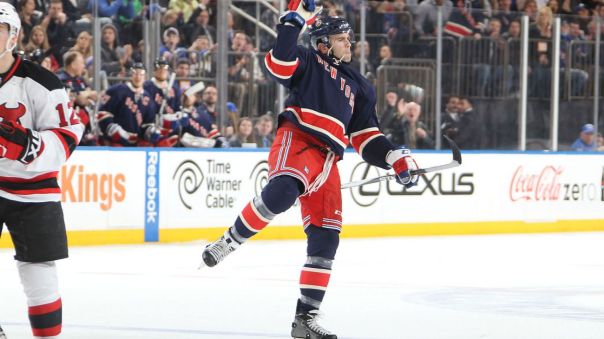 keith yandle celebration 4-4