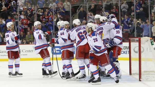 rangers celebrate President's Trophy 4-7