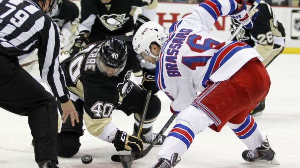rangers vs penguins game 4 faceoff 4-22