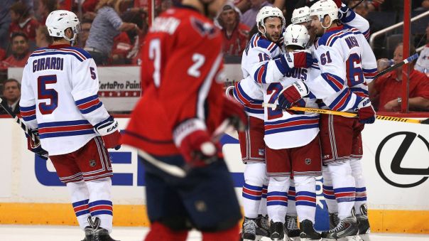 rangers celebrate a goal 5-6