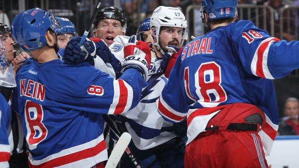 rangers vs lightning Game 2 scrum 5-18