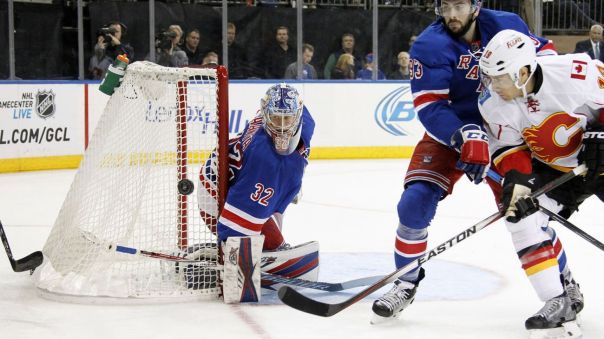 antti raanta side shot 10-25