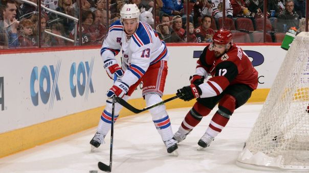 kevin hayes stickhandling 11-7