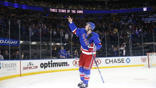 kevin hayes third star 11-23