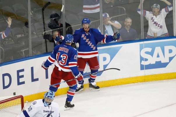michael-grabner-goal-celebration-10-30