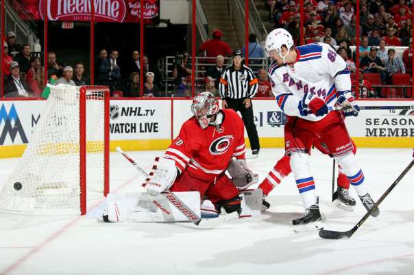 rangers-vs-hurricanes-10-28