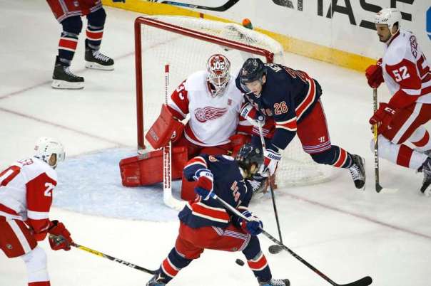 rangers-vs-red-wings-10-19
